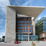 Bestand:BibliotheekOBA 2.jpg